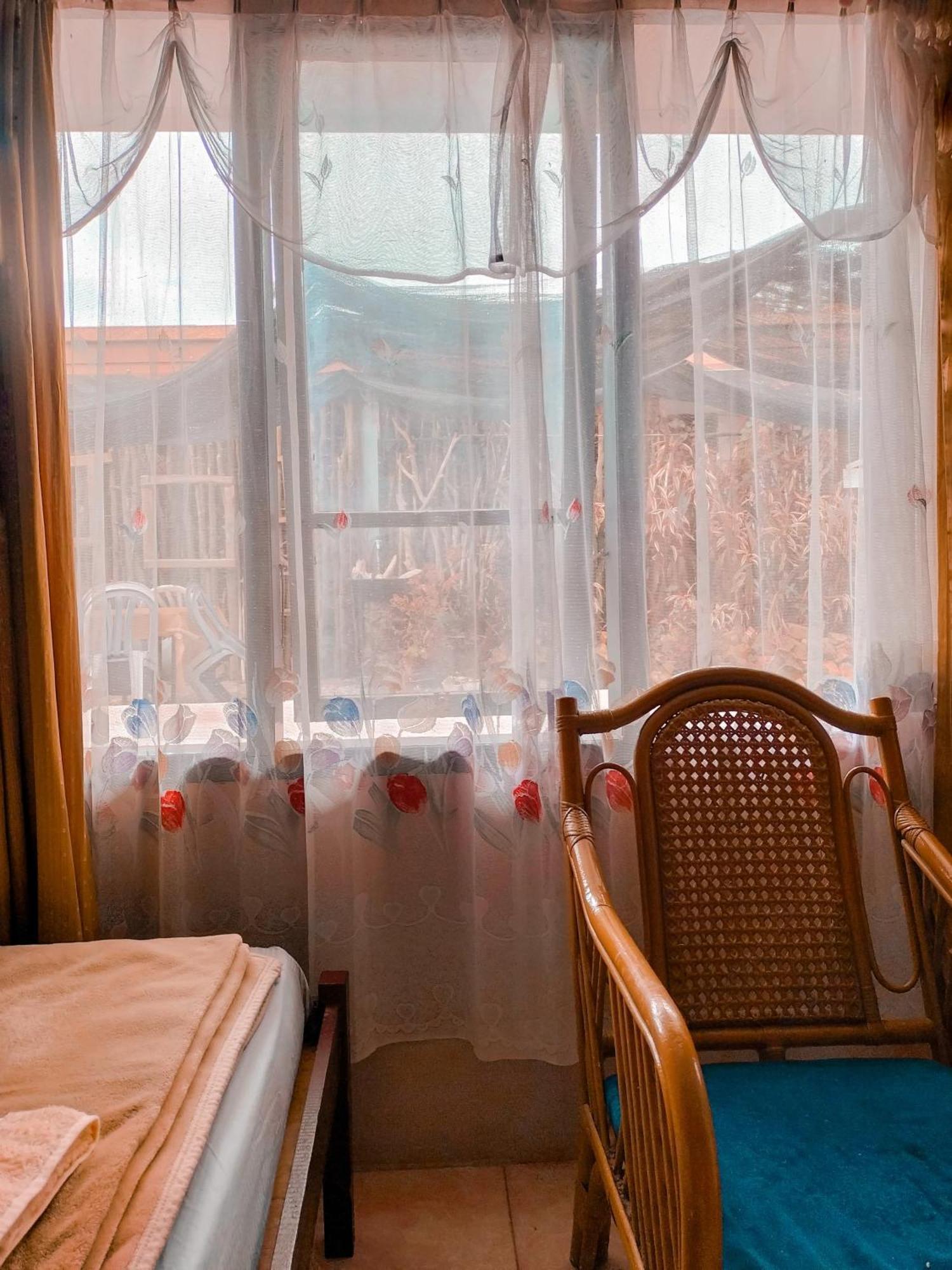 Brussels Homestay Kost Balige Kültér fotó